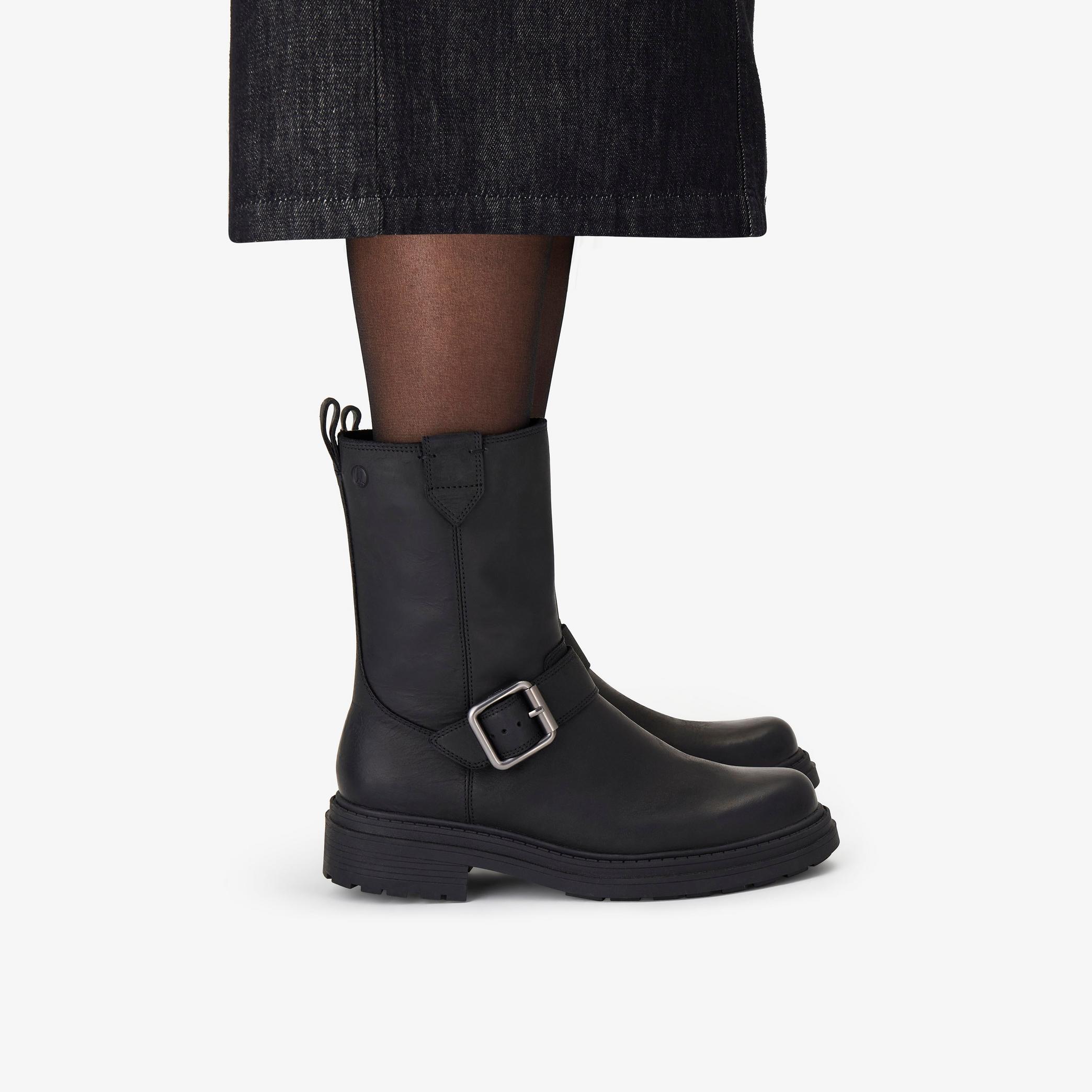 Orinoco3 Bay Black Leather