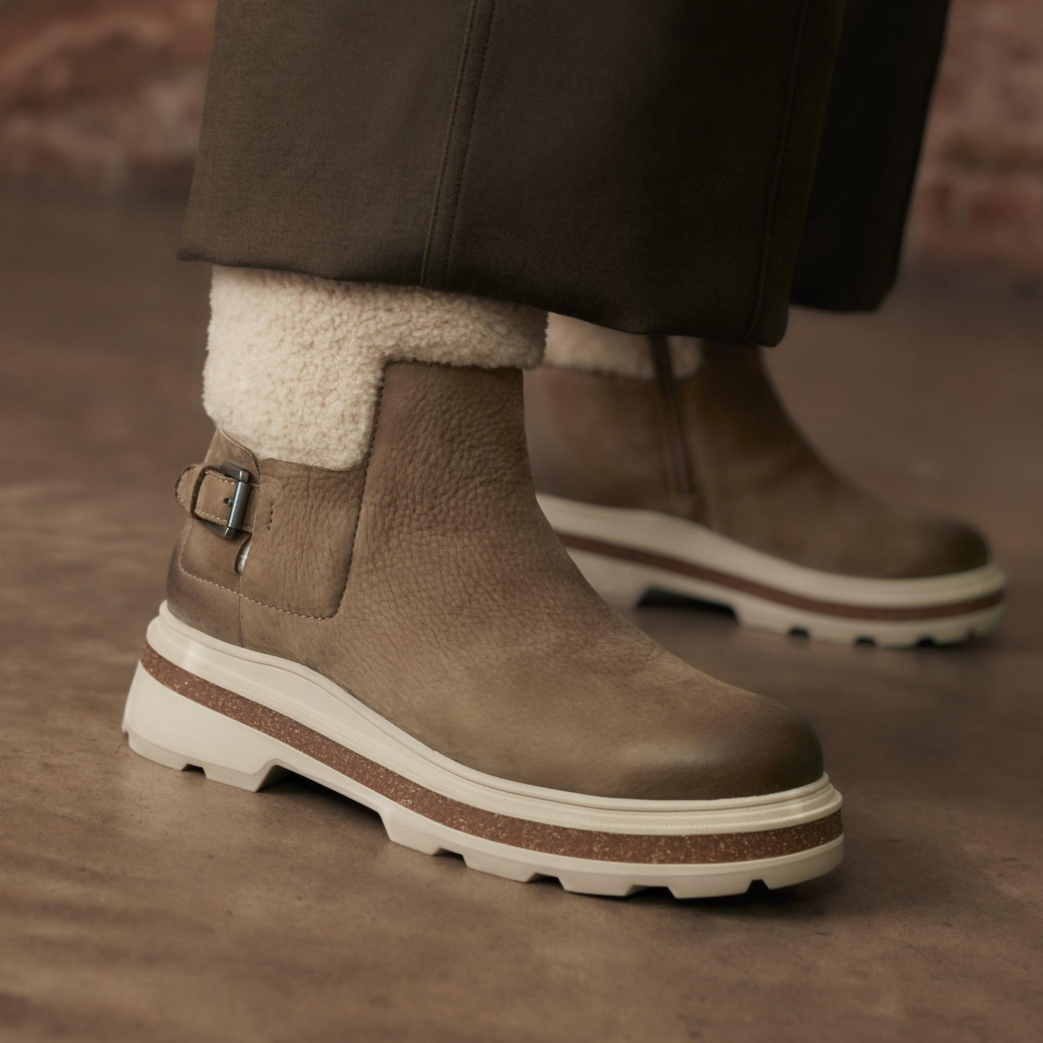 Hencroft Madi Waterproof Dark Sand Warmlined