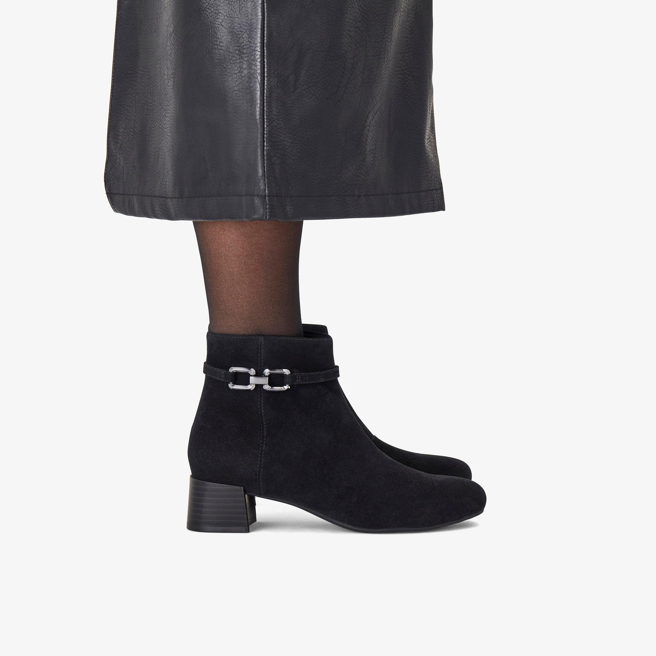 Iridessa Air Black Suede