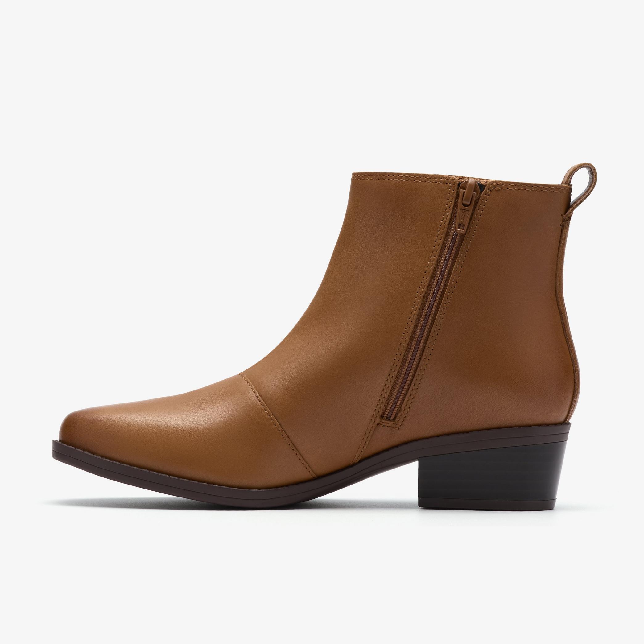 Danyelle Skip Tan Leather