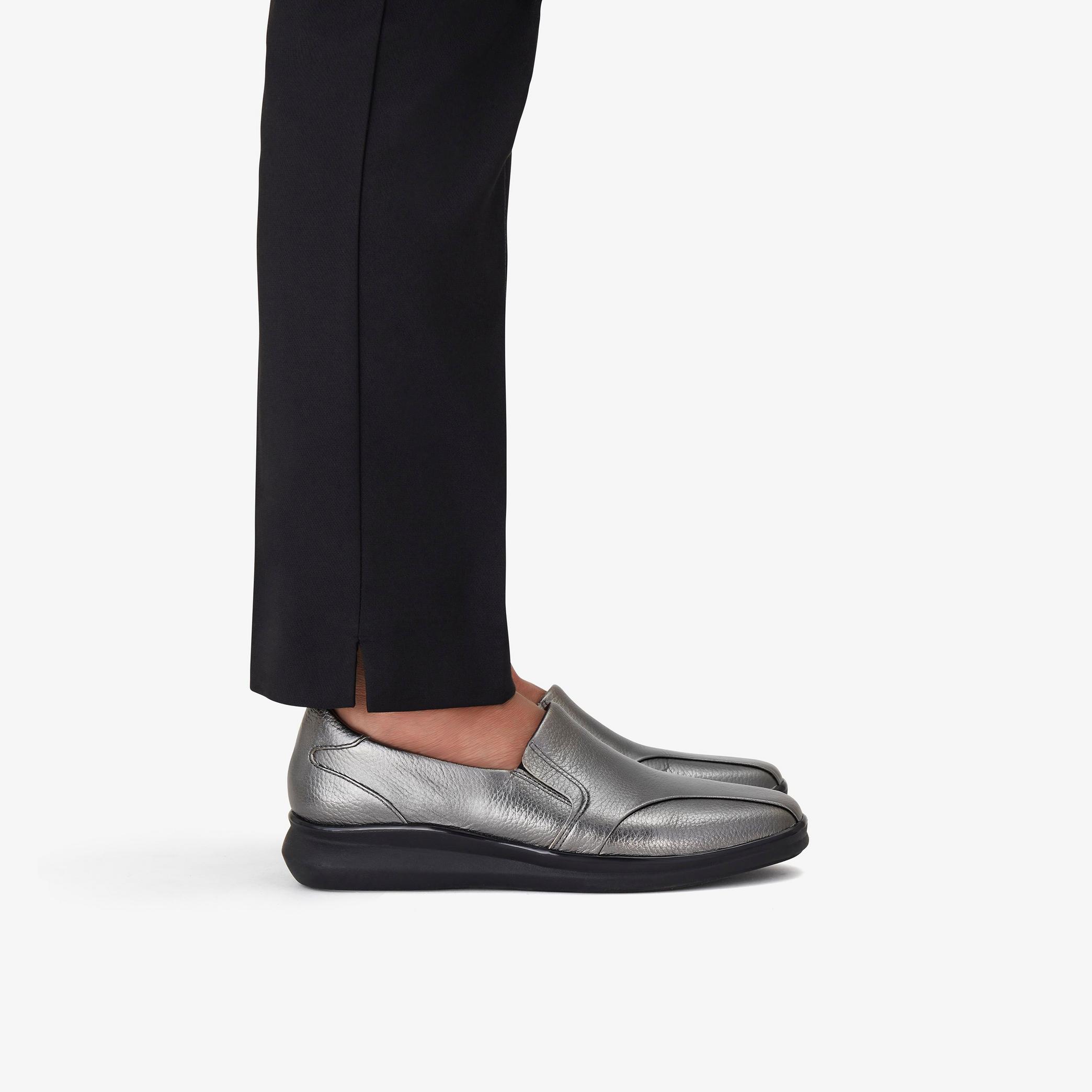 Lynell Edge Pewter Metallic