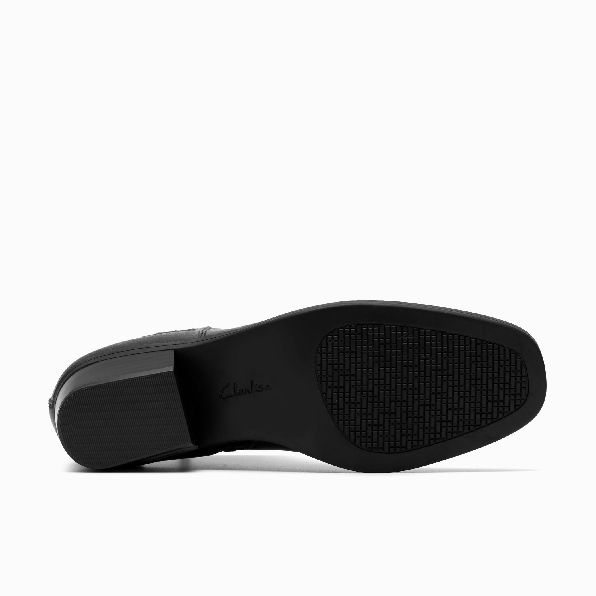 Danyelle Skip Black Leather