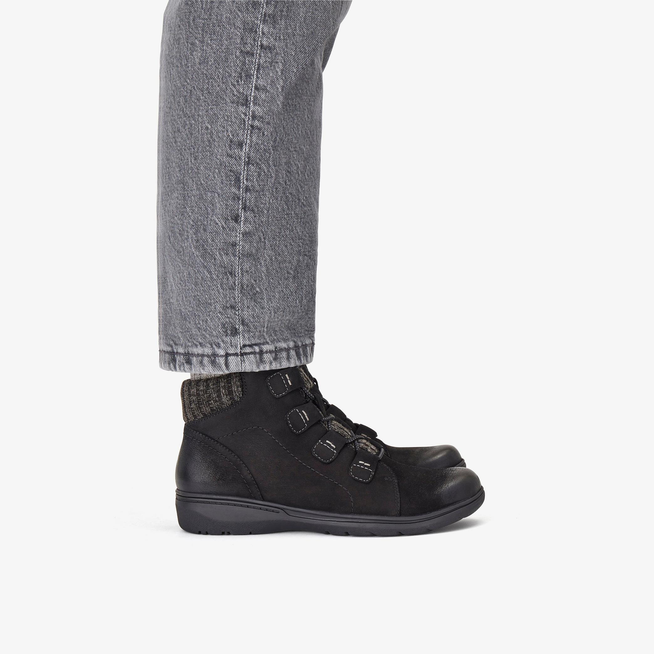 Carleigh Jade Black Nubuck