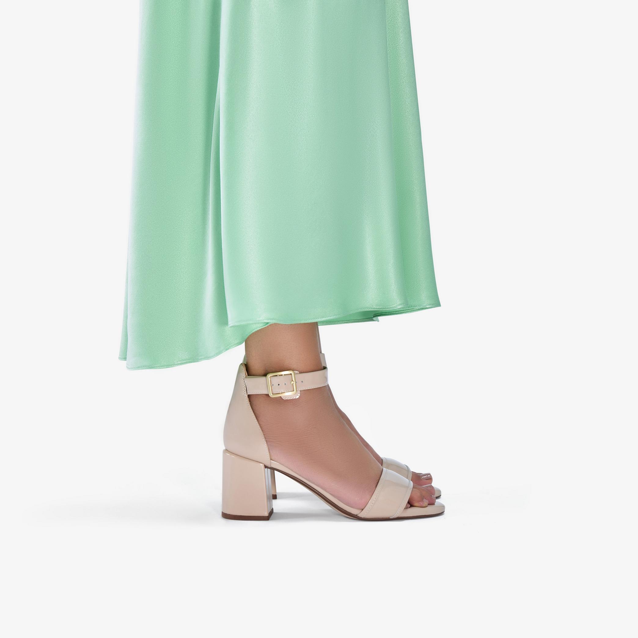 Ezoria Mae Sand Patent