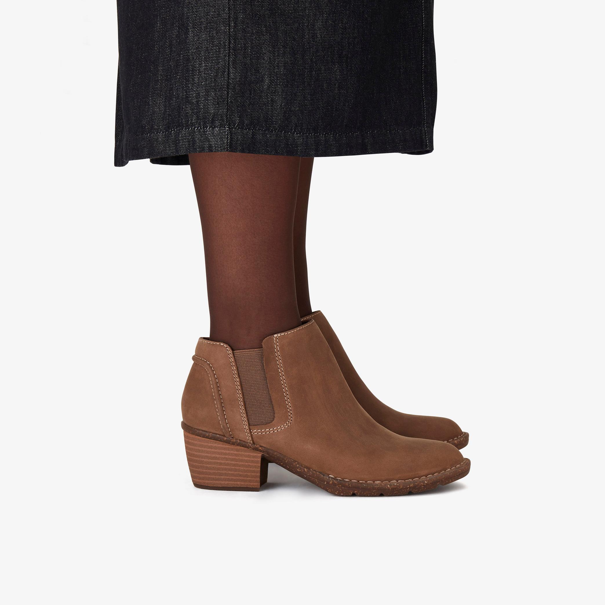Kastela Lo Pebble Leather
