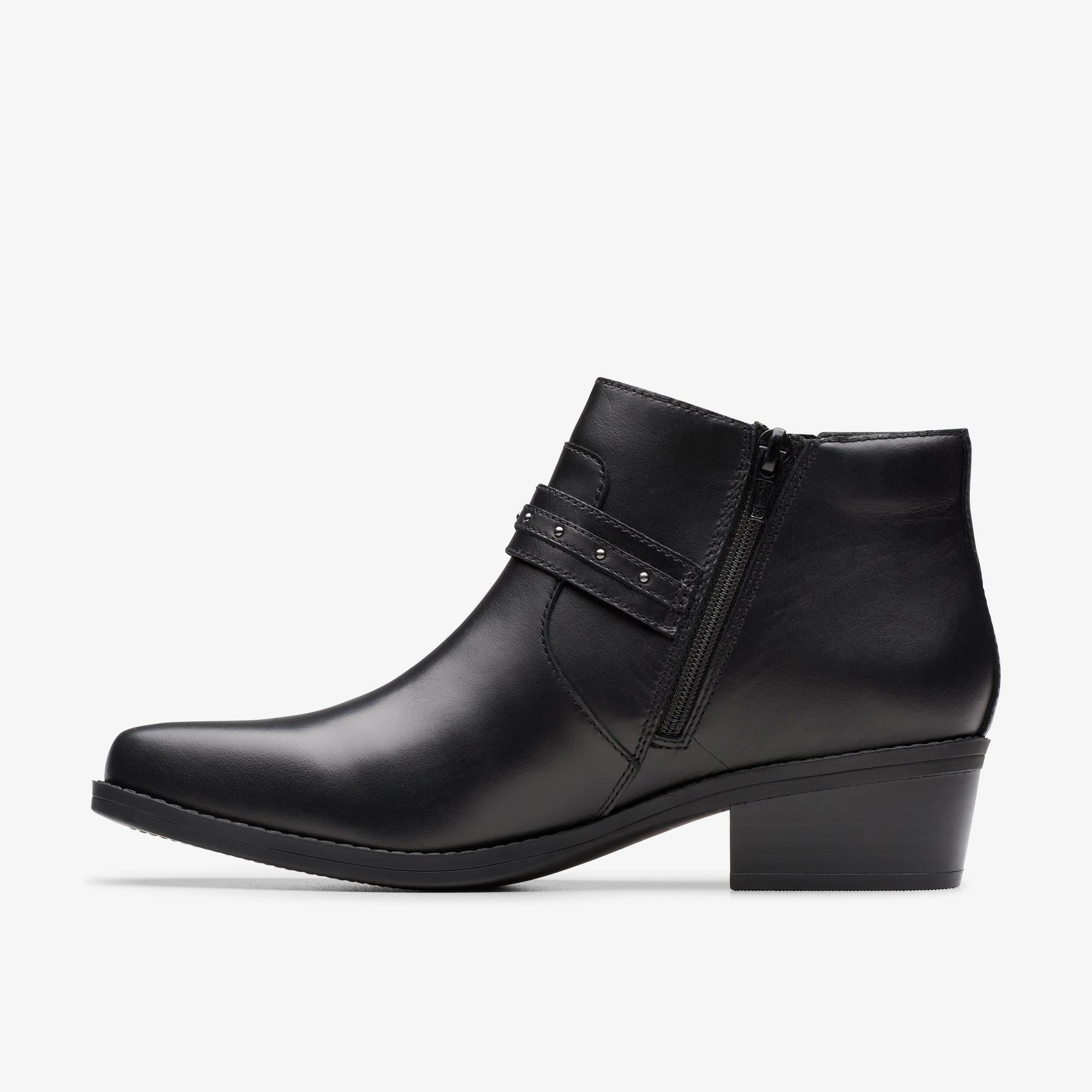 Danyelle Wish Black Leather