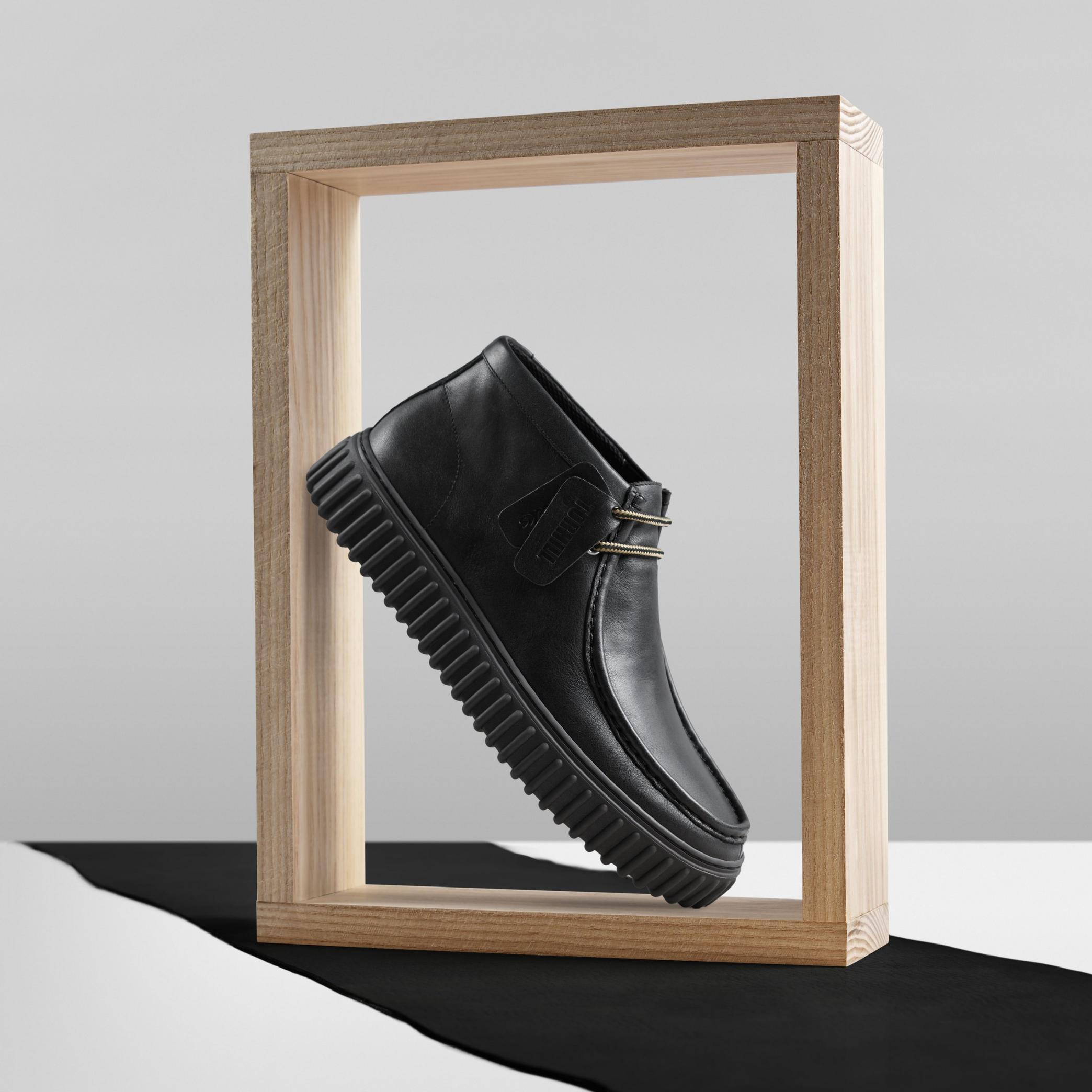 Torhill Hi Black Leather
