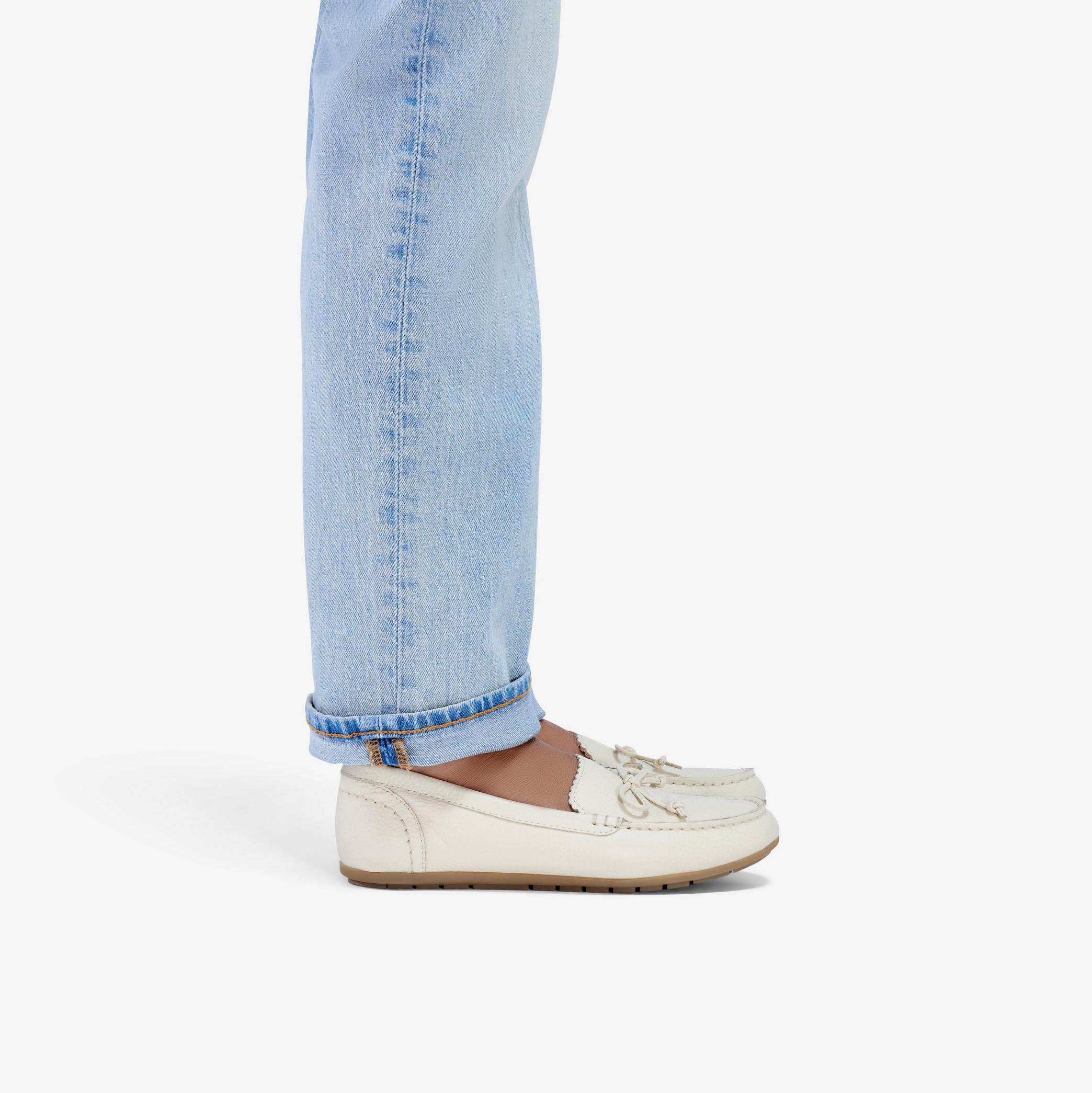 Elliotte Sail Cream Leather