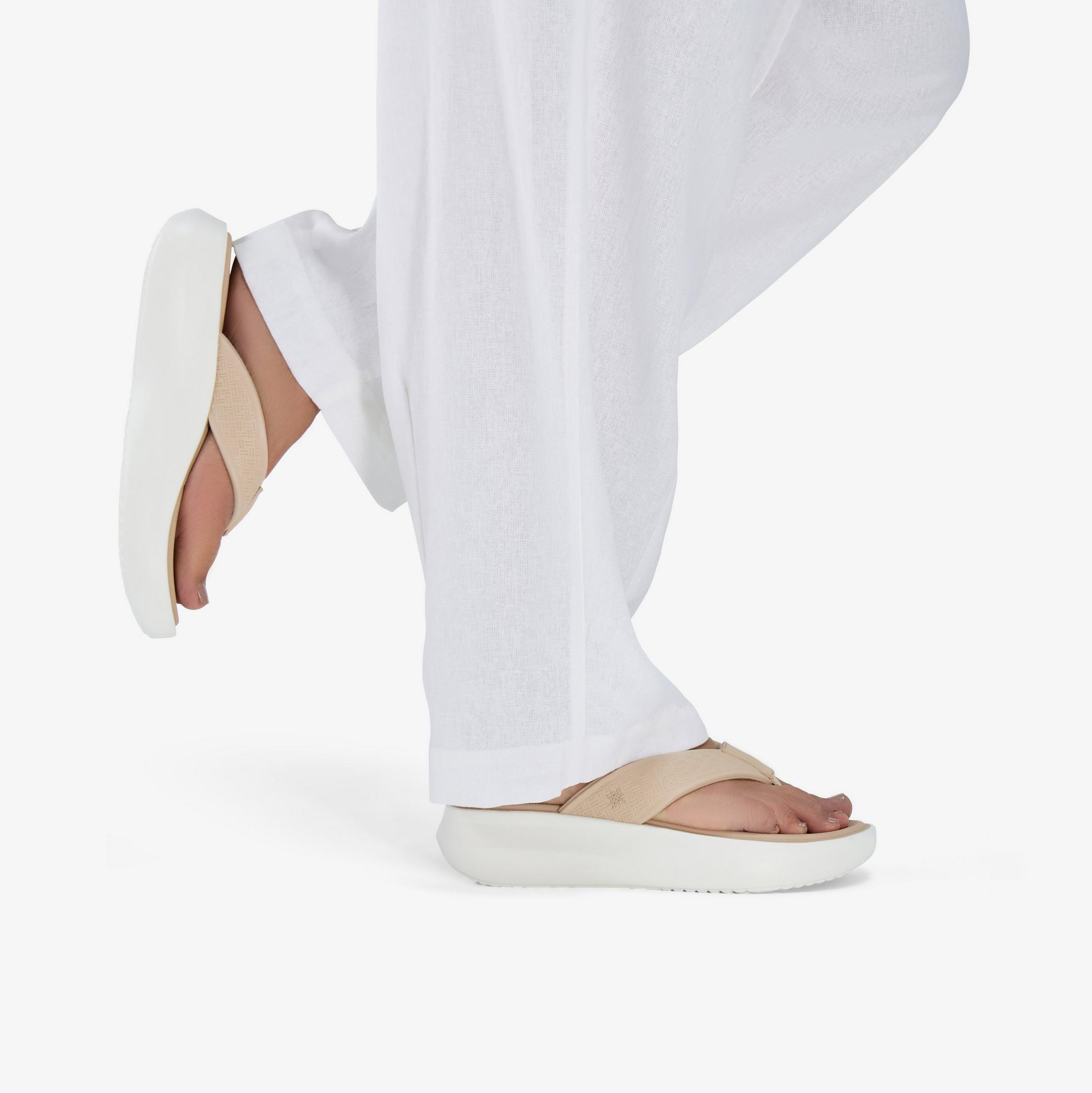Solevana Post Sand