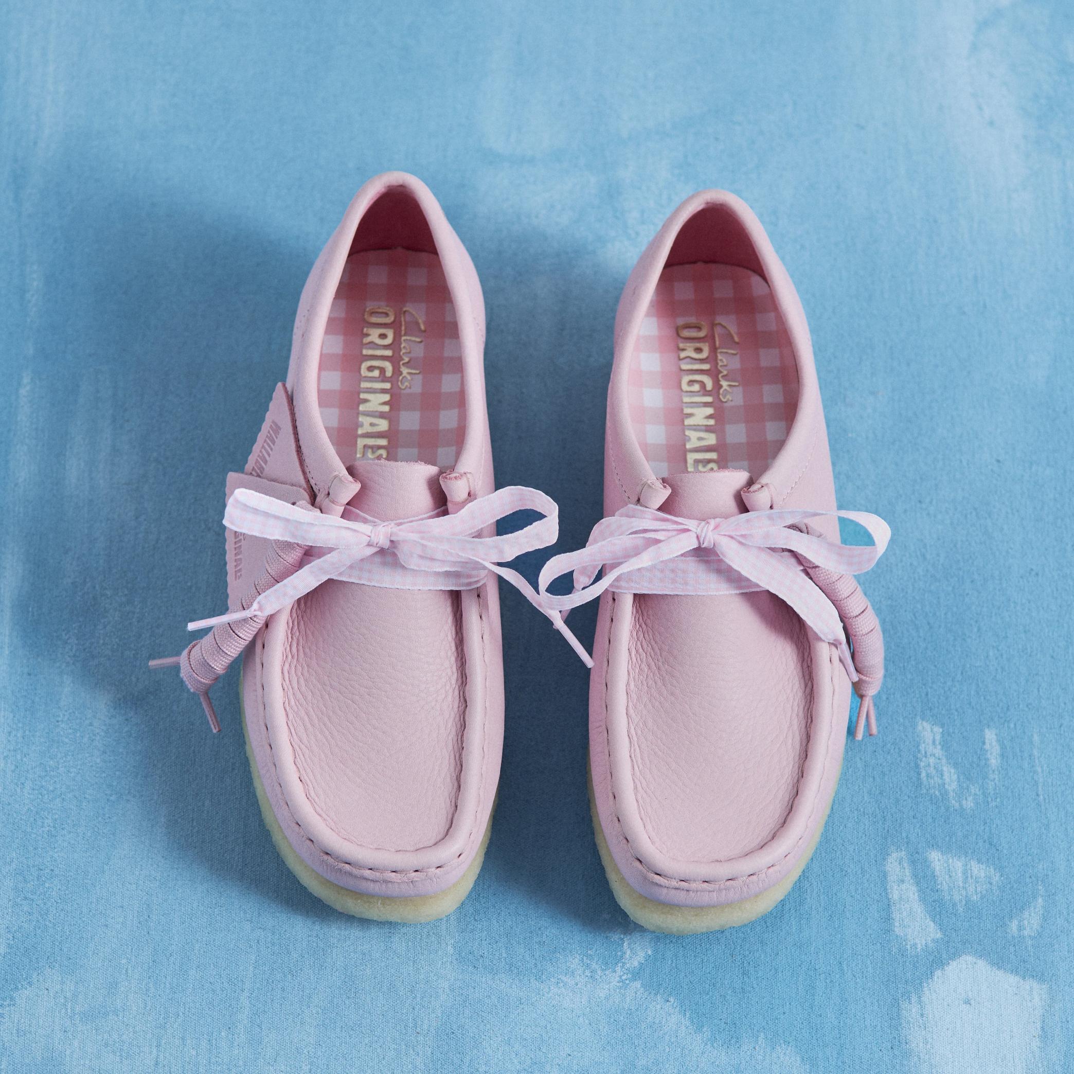 Wallabee Baby Pink Leather