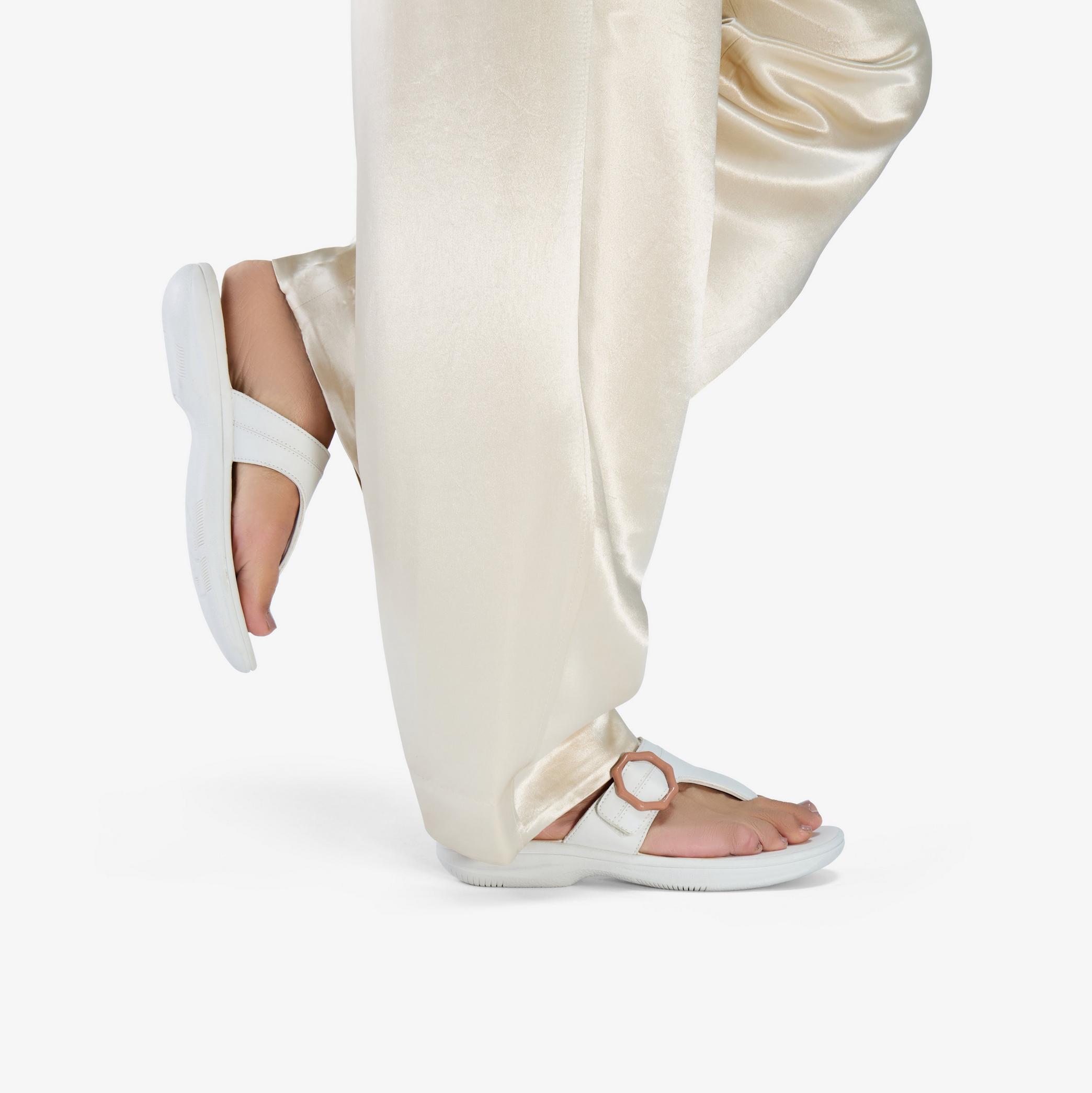 Breeze Cove Off White