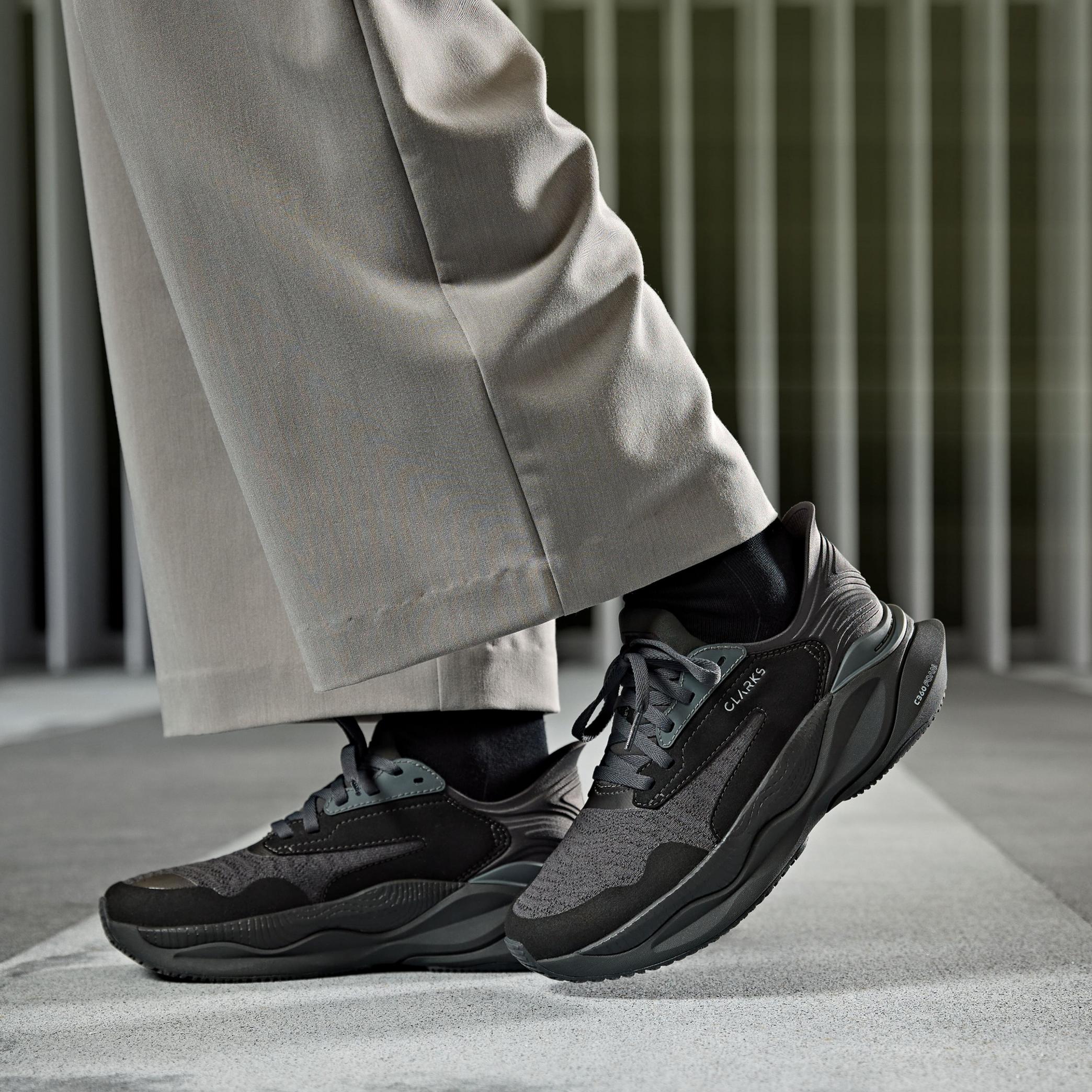 Pace Walk Black