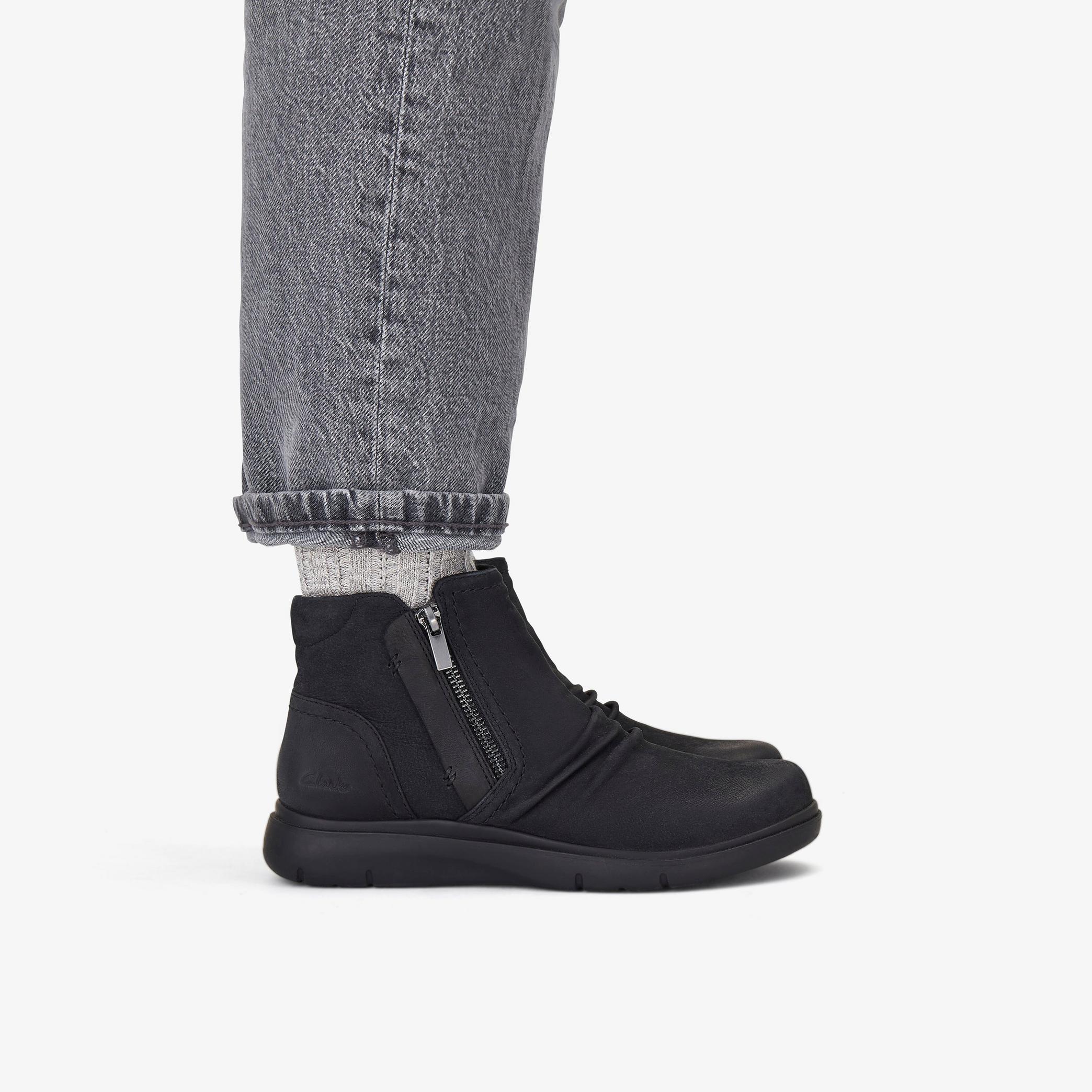 Certina Ruby Black Leather